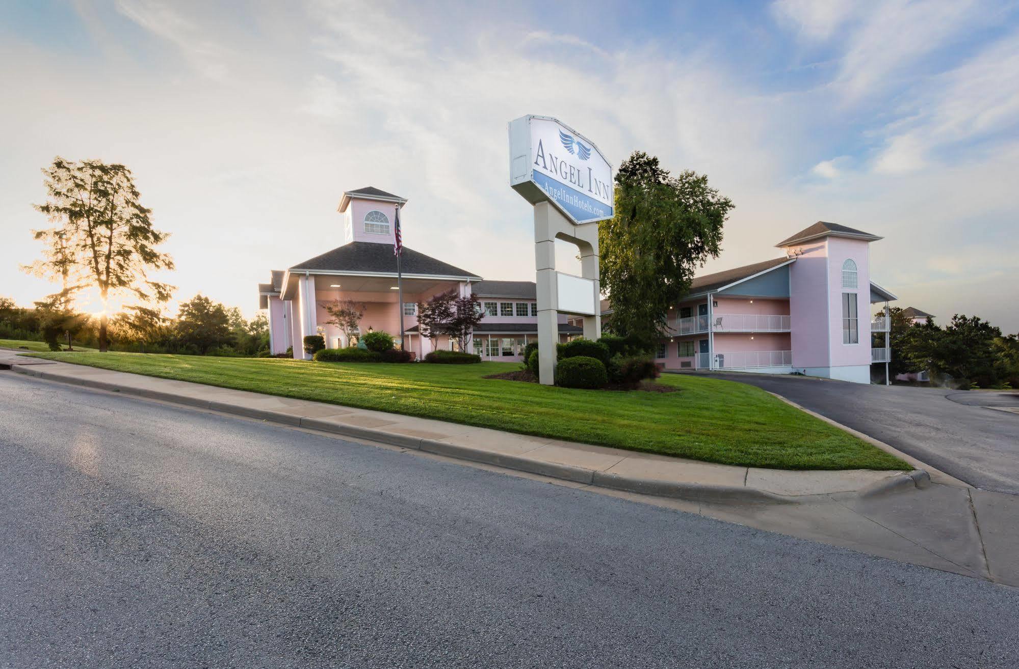Angel Inn - Central Branson Exterior photo